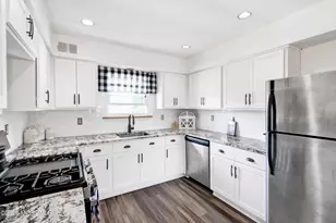 19 Peachstone Rd, Howell Township, NJ 07731 - Photo 11