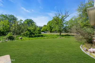 96 White Street #D, Eatontown, NJ 07724 - Photo 29