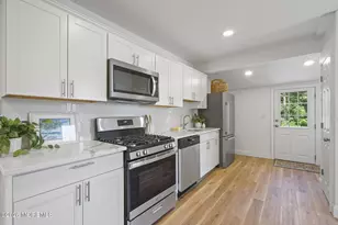 310 E Rd, Belford, NJ 07718 - Photo 5