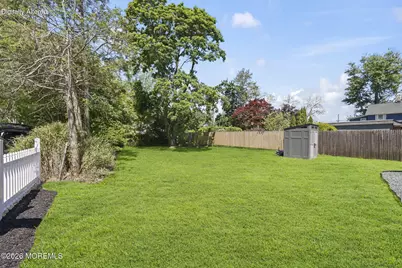 310 East Road, Belford, NJ 07718 - Photo 35