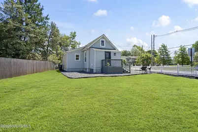 310 East Road, Belford, NJ 07718 - Photo 29