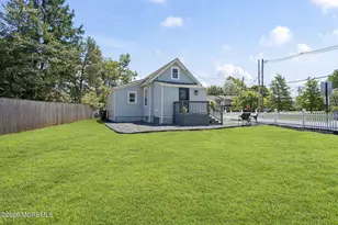 310 E Rd, Belford, NJ 07718 - Photo 29