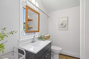 310 E Rd, Belford, NJ 07718 - Photo 17