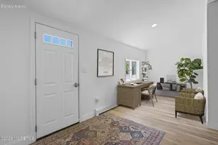 310 E Rd, Belford, NJ 07718 - Photo 15