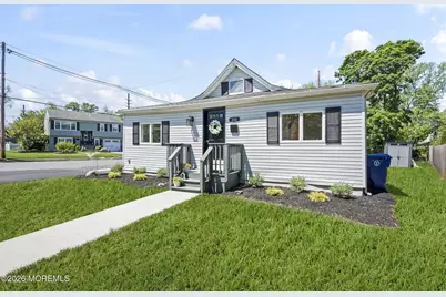 310 East Road, Belford, NJ 07718 - Photo 7