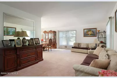19 Alexandria Drive, Manalapan Township, NJ 07726 - Photo 9