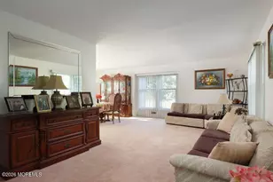 19 Alexandria Dr, Manalapan Township, NJ 07726 - Photo 9