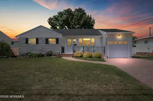 29 Surrey Dr, Hamilton Square, NJ 08690 - Photo 1