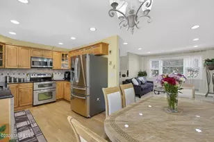 440 Smith Ct, Cliffwood, NJ 07721 - Photo 11