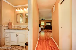 40 Woodstock Pl, Freehold, NJ 07728 - Photo 17