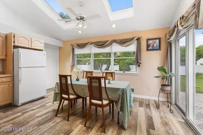 28 Bunker Hill Drive, Manalapan Township, NJ 07726 - Photo 7