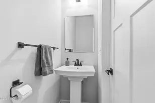 19 Kiln Dr, Cliffwood, NJ 07721 - Photo 9