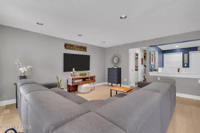 17 Richmond Court, Tinton Falls, NJ 07712 - Photo 9
