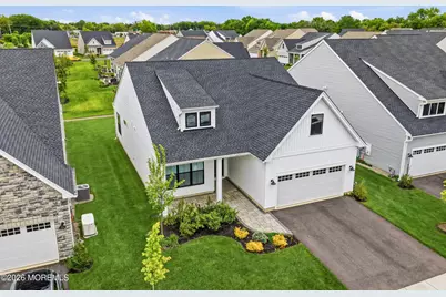 56 Magnolia Drive, Freehold, NJ 07728 - Photo 7