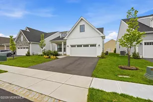 56 Magnolia Dr, Freehold, NJ 07728 - Photo 5