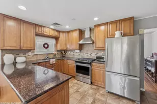 67 Castle Harbor Dr, Toms River Township, NJ 08757 - Photo 17