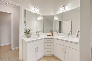 7 Harbor Bay Cir, Laurence Harbor, NJ 08879 - Photo 13