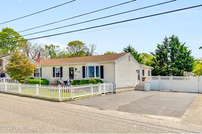1145 Windward Avenue, Beachwood, NJ 08722 - Photo 3