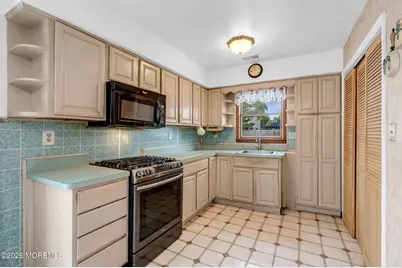 29 Williams Avenue, North Middletown, NJ 07748 - Photo 19