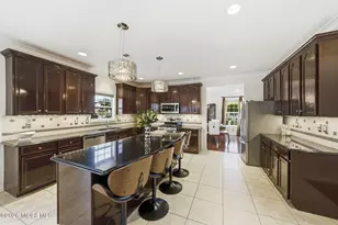 15 Ellis Ct, Morganville, NJ 07751 - Photo 17
