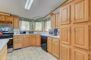 25 Village Rd, Morganville, NJ 07751 - Photo 13