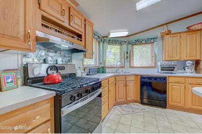 25 Village Road, Morganville, NJ 07751 - Photo 15