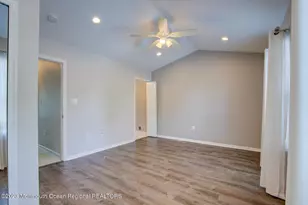 16 Gloucester Ct, Freehold, NJ 07728 - Photo 15