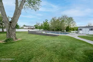 387 Suburban Dr, Toms River Township, NJ 08753 - Photo 41