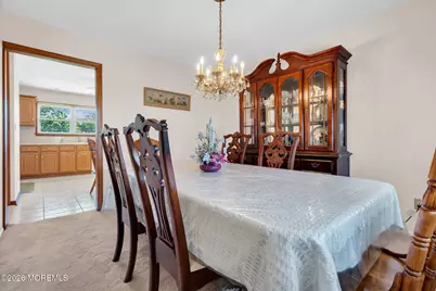 52 Cresci Boulevard, Hazlet Township, NJ 07730 - Photo 9