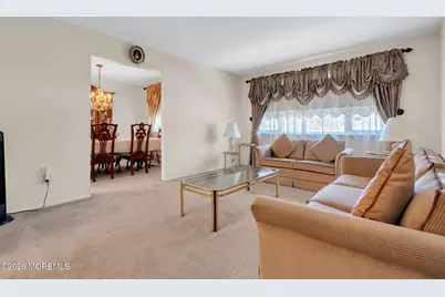 52 Cresci Boulevard, Hazlet Township, NJ 07730 - Photo 11