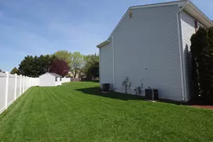 2 Gina Dr, Hazlet Township, NJ 07730 - Photo 3
