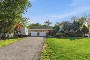 9 Camelot Ct, Manalapan Township, NJ 07726 - Photo 1