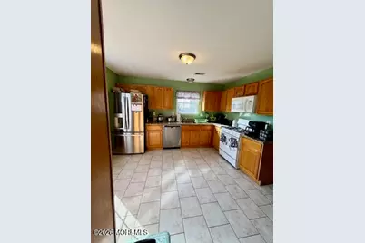 800 4th Street, Union Beach, NJ 07735 - Photo 9