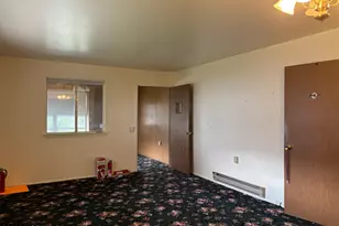33 Molly Pitcher Blvd, Whiting, NJ 08759 - Photo 9