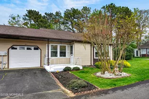 14C Amesbury Rd, Whiting, NJ 08759 - Photo 3