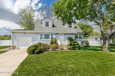 1801 Broadway Boulevard, Toms River Township, NJ 08757 - Photo 1