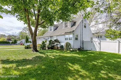 1801 Broadway Boulevard, Toms River Township, NJ 08757 - Photo 3