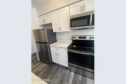 7 Windsor Terrace #H, Freehold, NJ 07728 - Photo 5