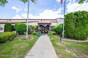 134 Amberly Dr, Manalapan Township, NJ 07726 - Photo 15