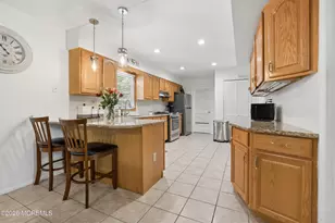 24 Jubilee Cir, Aberdeen Township, NJ 07747 - Photo 15