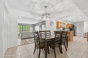 24 Jubilee Cir, Aberdeen Township, NJ 07747 - Photo 13