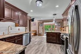 12 Briarhill Rd, Holmdel, NJ 07733 - Photo 7