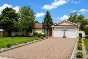 14 Monterey Ln, Manalapan Township, NJ 07726 - Photo 25