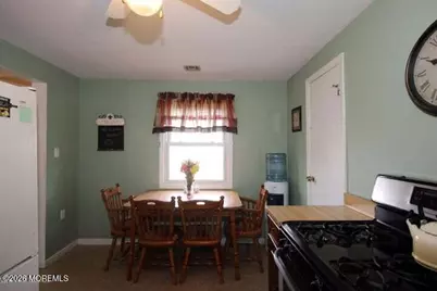 18 Mills Avenue, Port Monmouth, NJ 07758 - Photo 7
