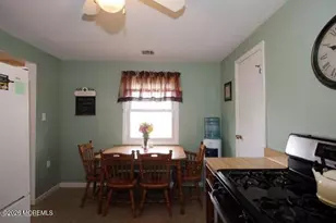 18 Mills Ave, Port Monmouth, NJ 07758 - Photo 7