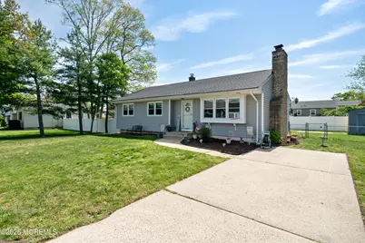 837 Cable Avenue, Beachwood, NJ 08722 - Photo 3