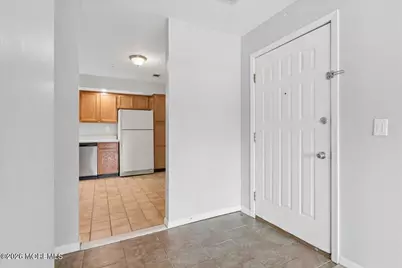 C10 Avon Drive, East Windsor Township, NJ 08520 - Photo 5