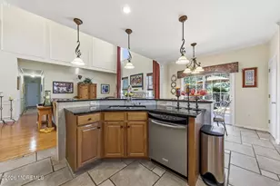 75 Columbia Ct, Freehold, NJ 07728 - Photo 23