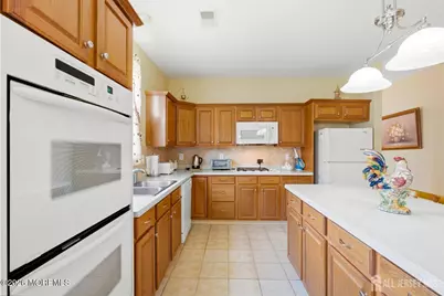 16 Barbaras Way, Jackson, NJ 08527 - Photo 13