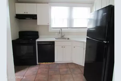 521 E Point Pleasant Avenue, Ocean Gate, NJ 08740 - Photo 5
